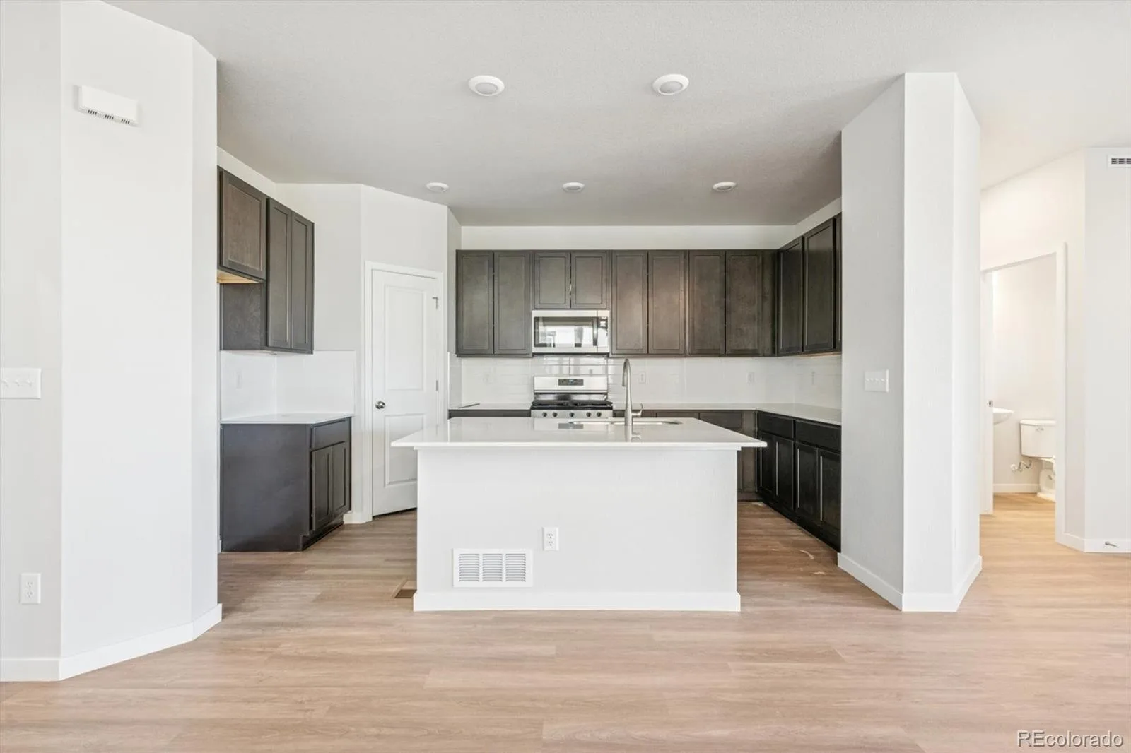 22736 E 47th Place Aurora CO 80019 | MLS #REC2212358 08112026234452 1600 4