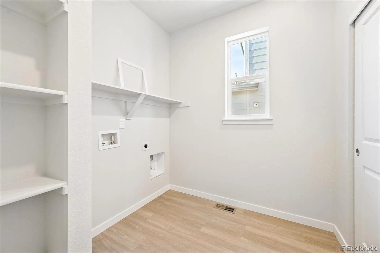 22736 E 47th Place Aurora CO 80019 | MLS #REC2212358 08112026234452 1600 8