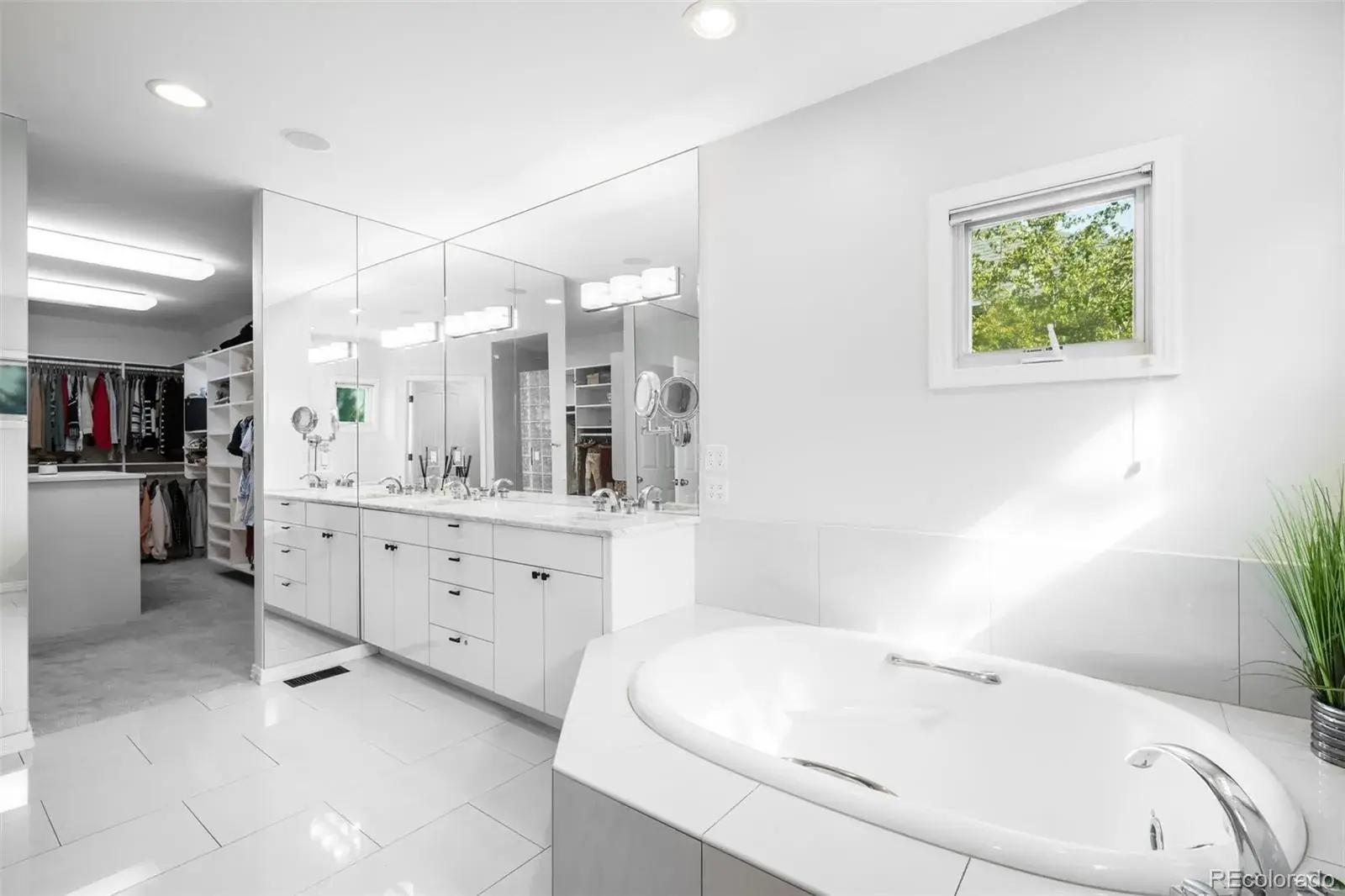 02152026180605 1600 30