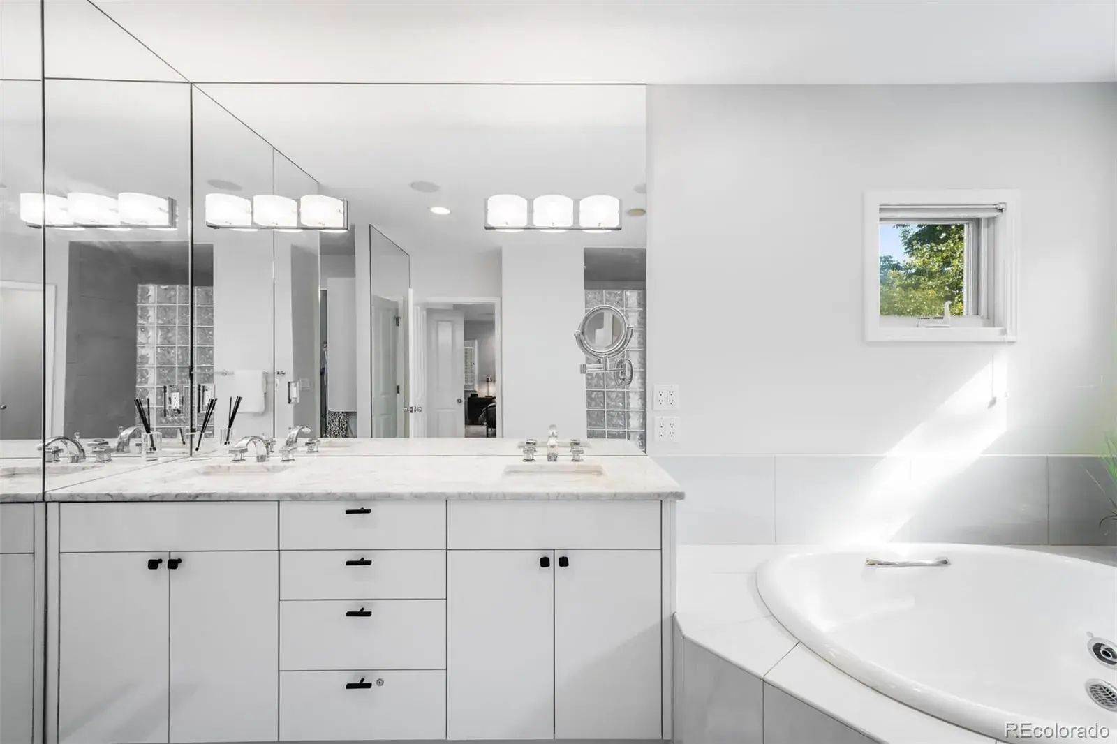 02152026180605 1600 31