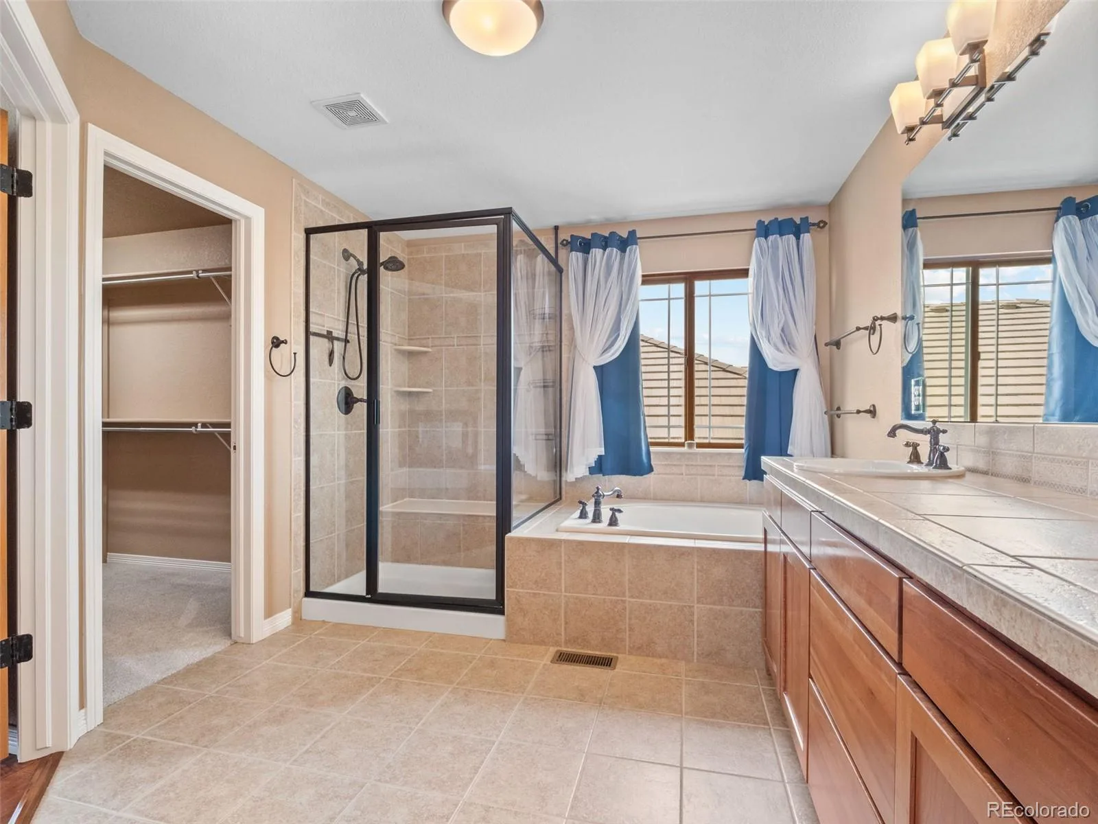 6537 Umber Circle Arvada CO 80007 MLS #REC2217135 06092026070340 1600 26