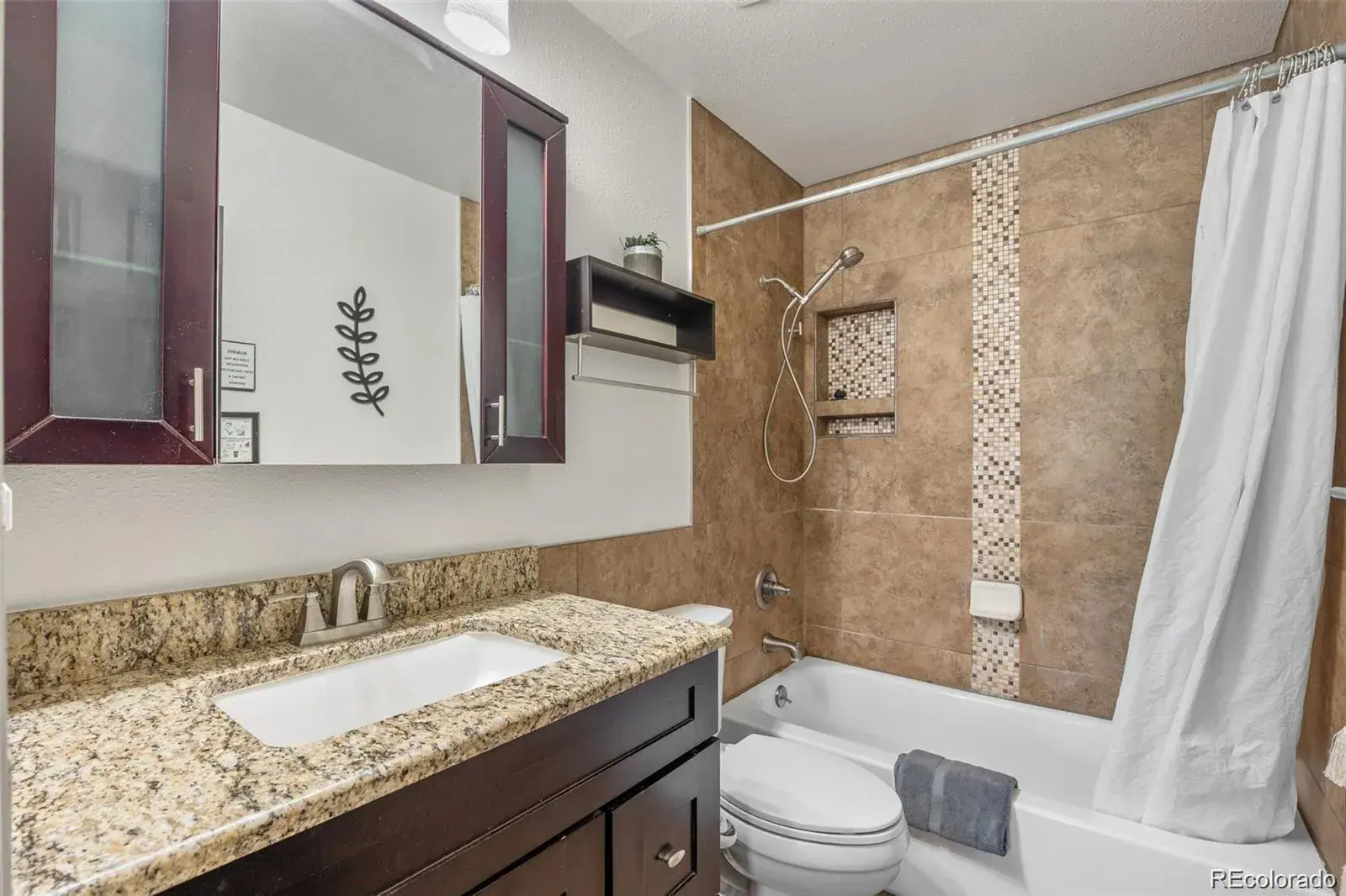 10150 E Virginia Avenue #11-202 Denver CO 80247 MLS #REC2218702 01132026174920 1600 14