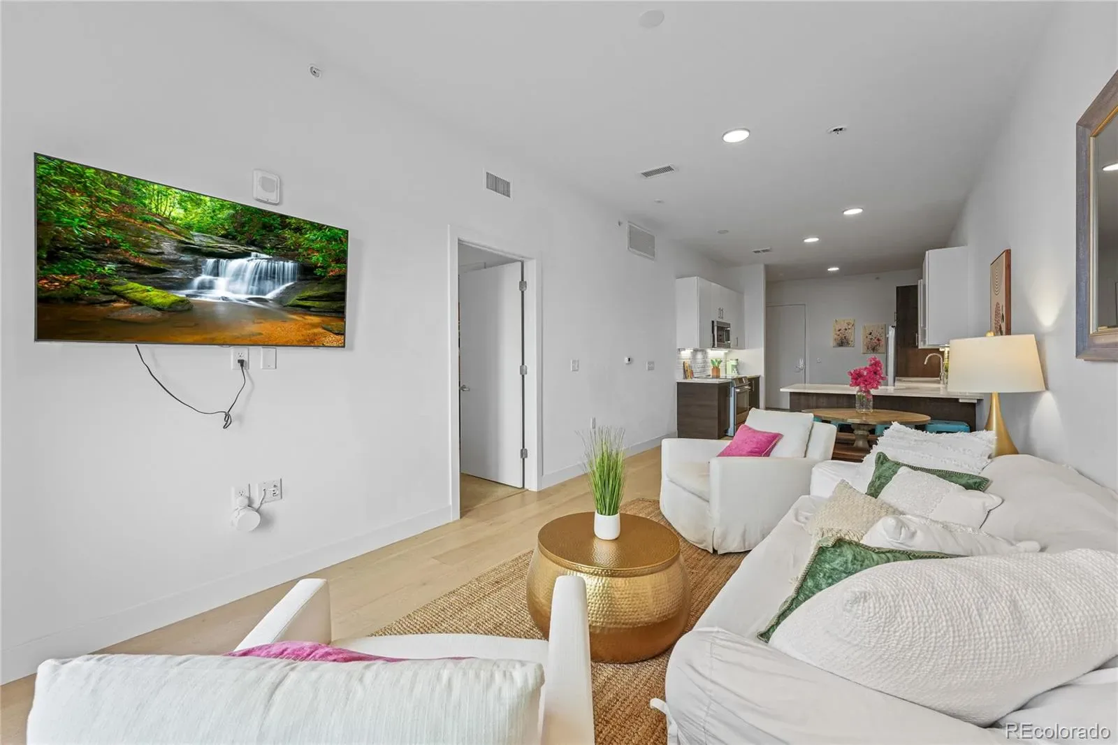 03272026232615 1600 10