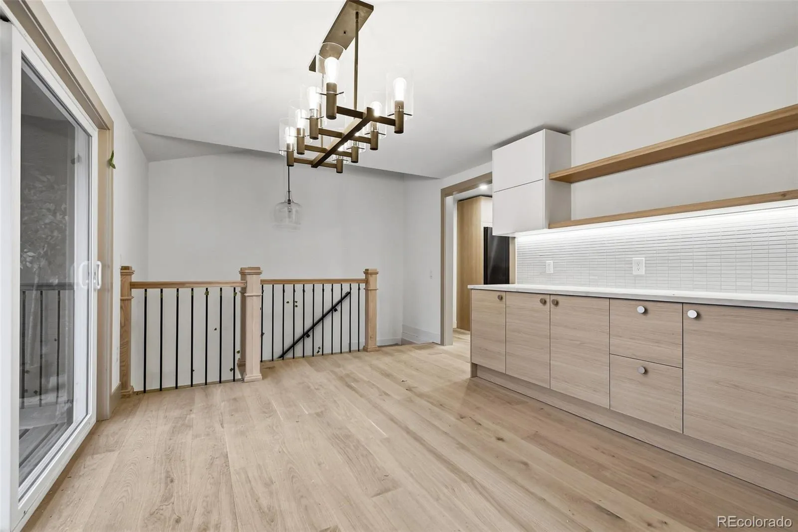 04172026210001 1600 10