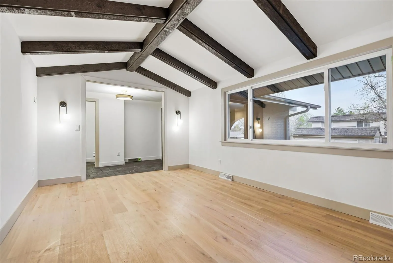 04172026210001 1600 11