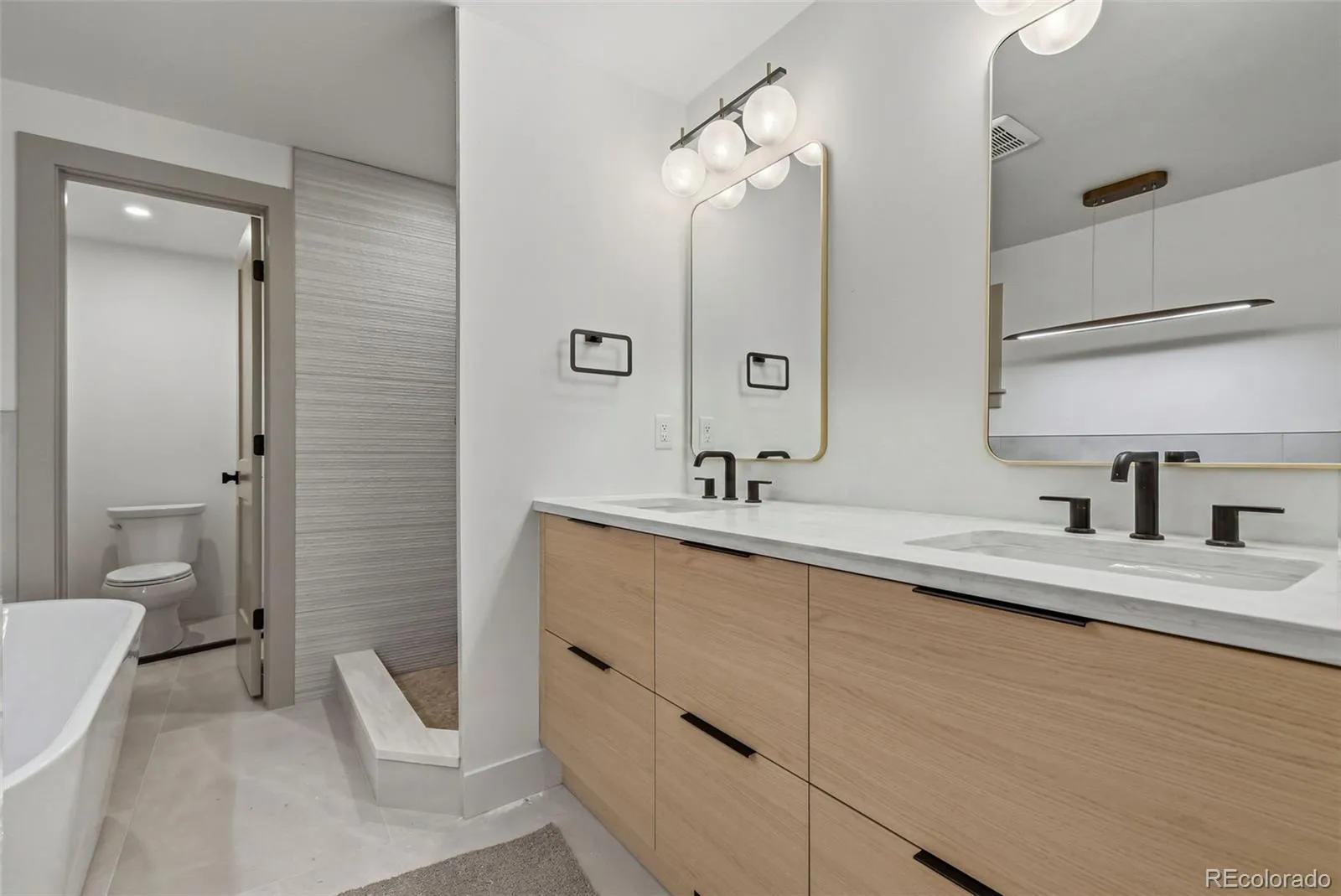 04172026210001 1600 14