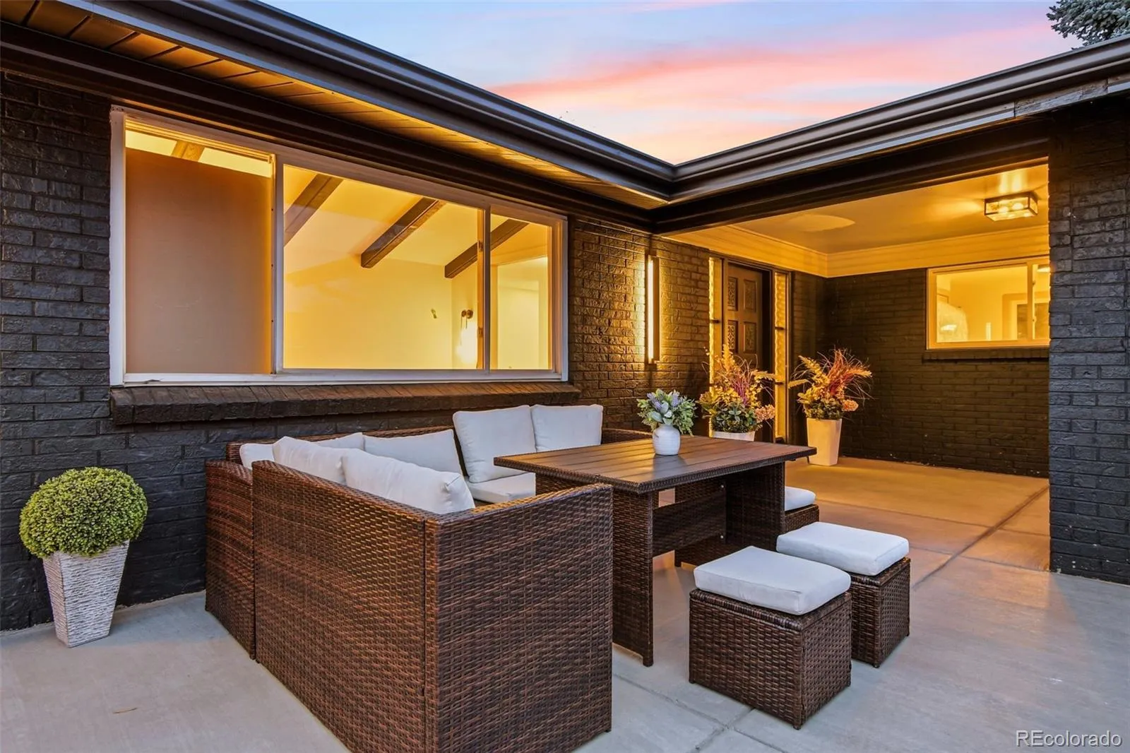 04172026210001 1600 8