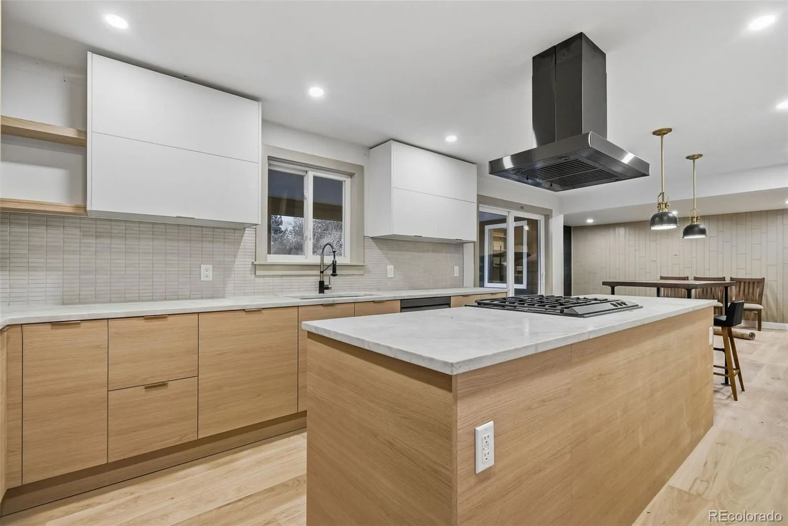 04172026210001 1600 9