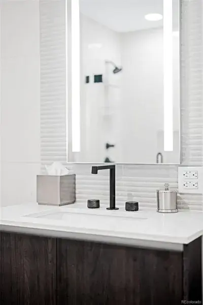 10072025234141 800 19