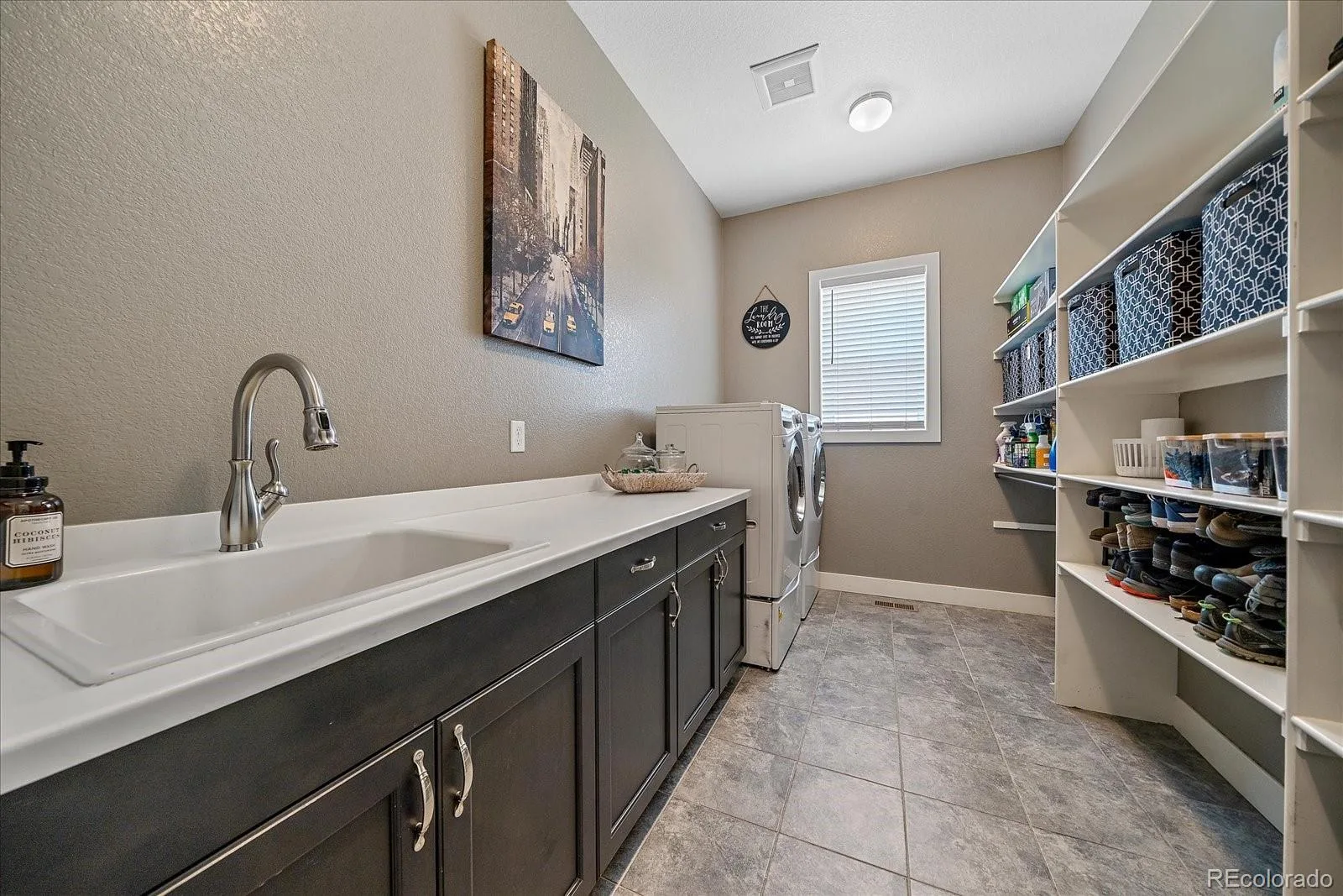 19661 W 95th Place Arvada CO 80007 | MLS #REC2226926 08102026151649 1600 26