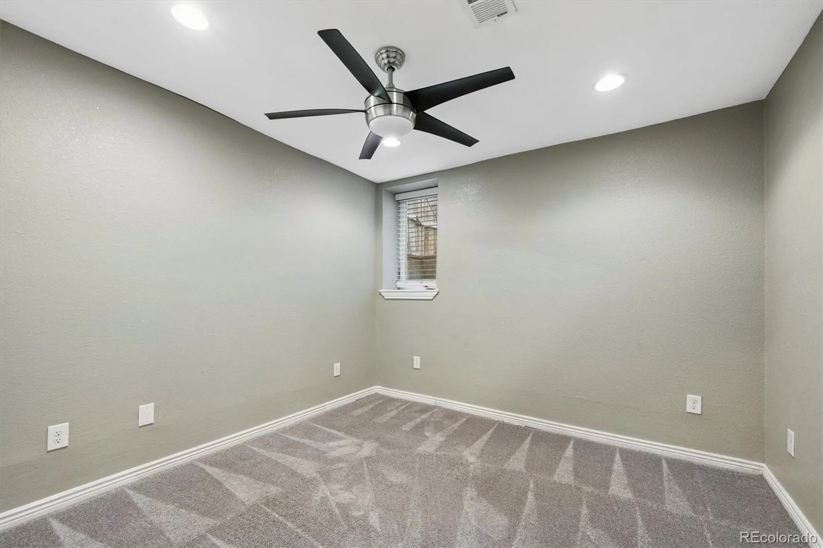 3109 N Williams Street Denver CO 80205 | MLS #REC2227671 10012026172319 1600 14