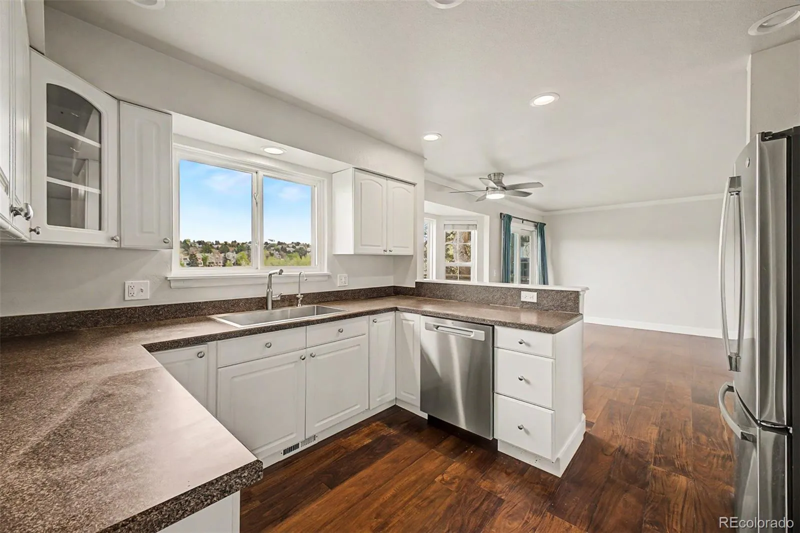 2225 Mountain Sage Drive Highlands Ranch CO 80126 MLS #REC2229500 05262026205135 1600 6