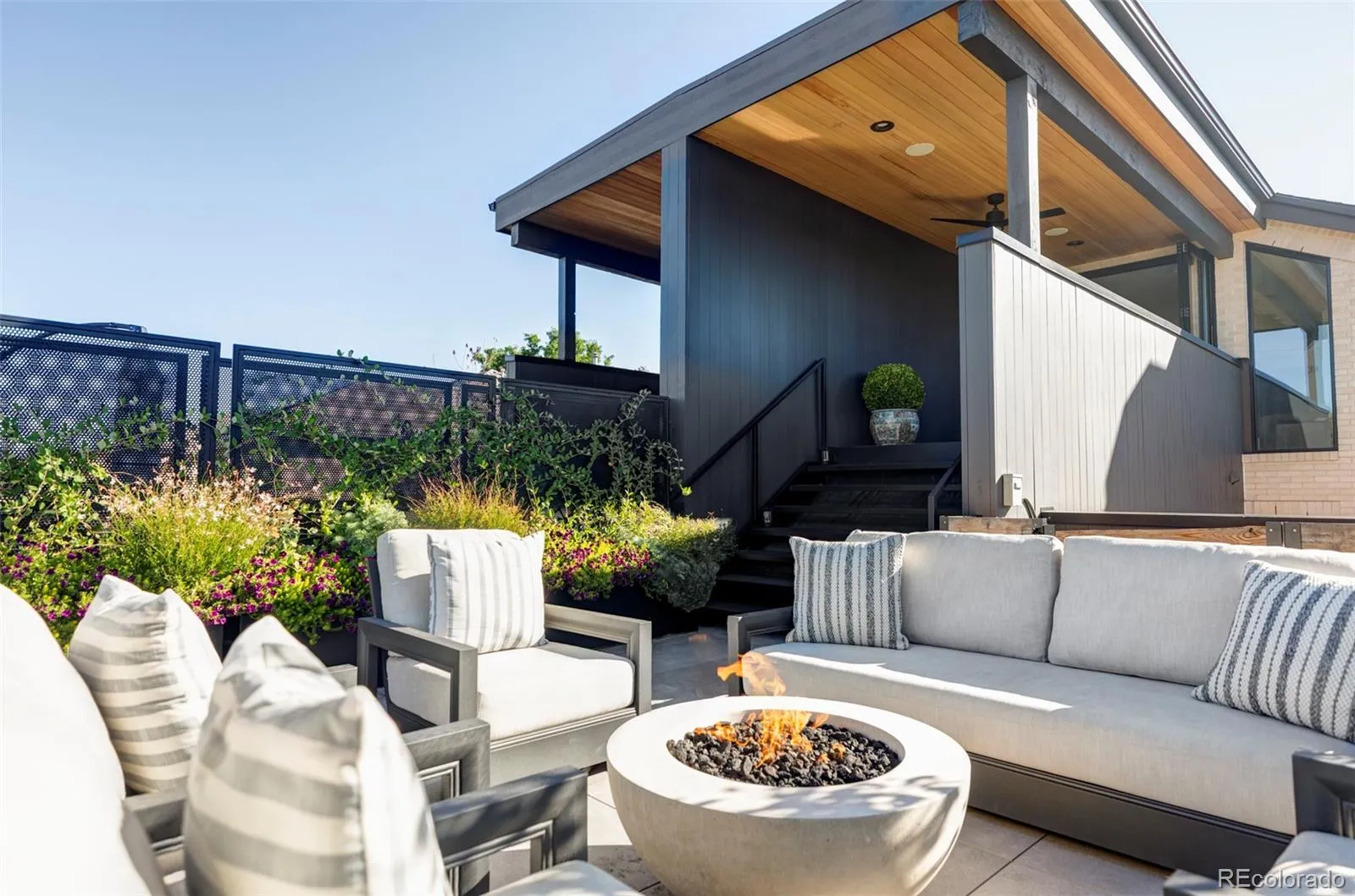 04082026145026 1600 22