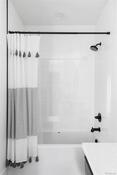 04082026145026 800 17