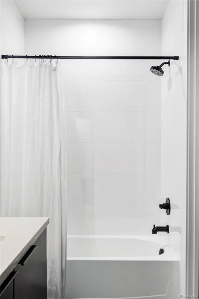 04082026145026 800 31