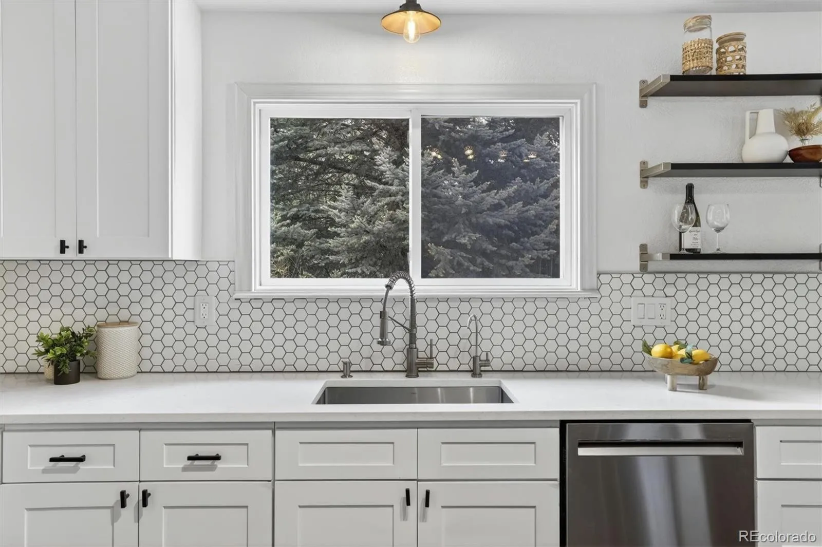 9771 W Unser Avenue Littleton CO 80128 MLS #REC2237134 05152026034343 1600 27