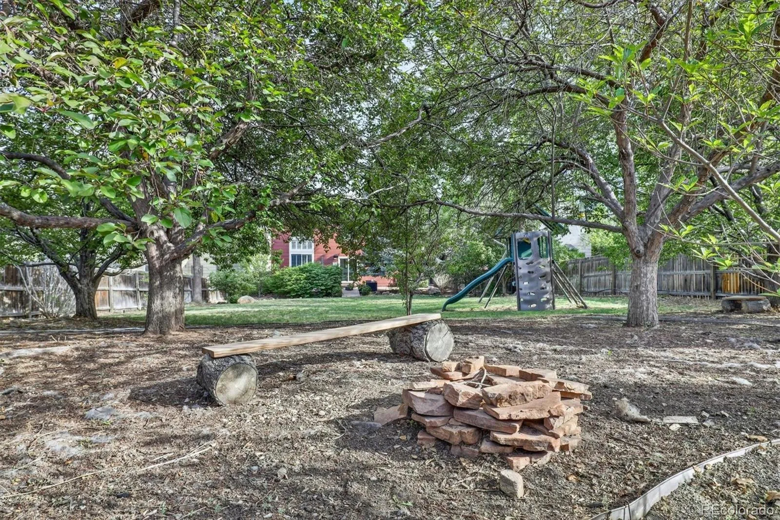 9771 W Unser Avenue Littleton CO 80128 MLS #REC2237134 05152026034343 1600 33