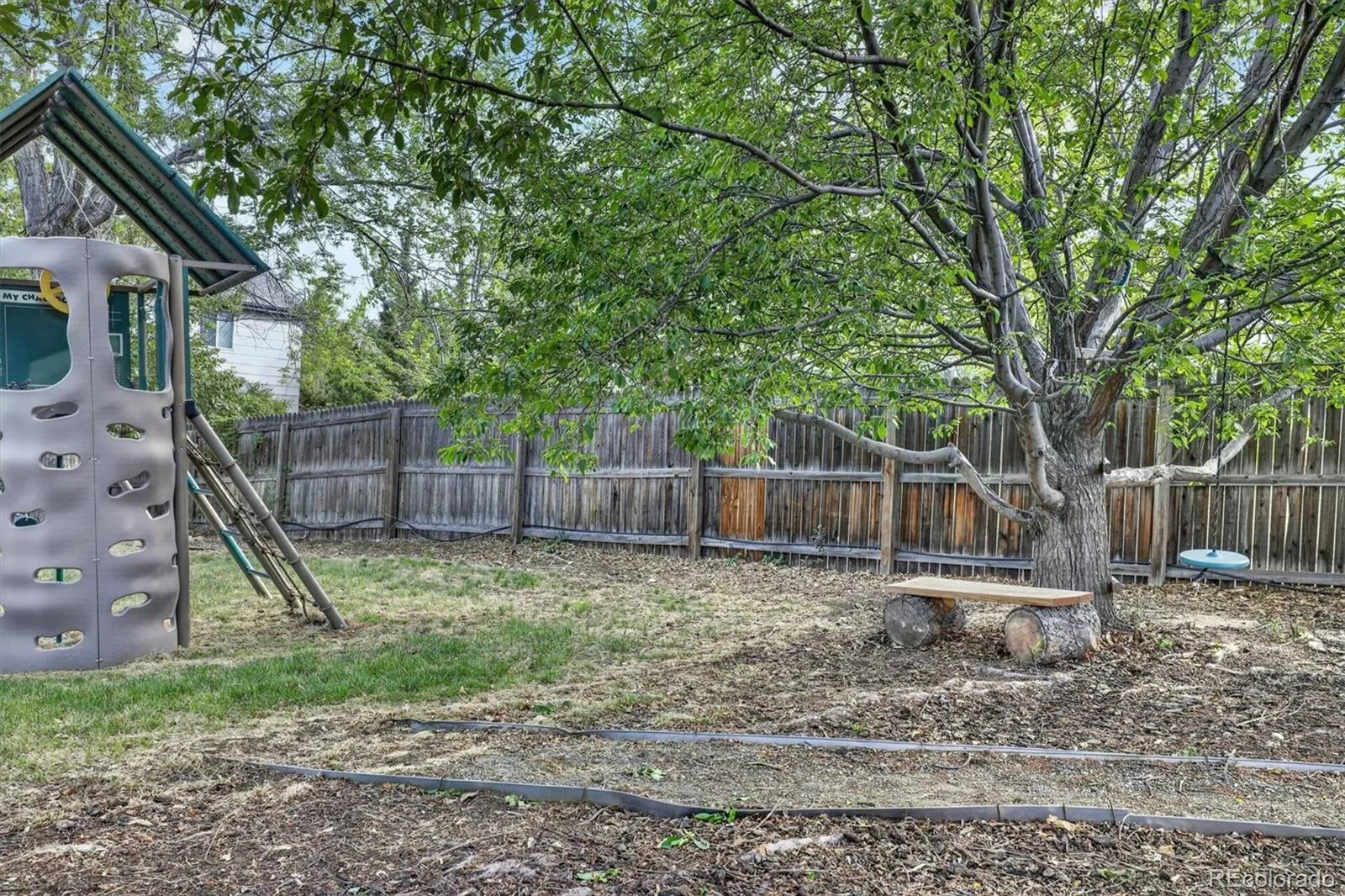 9771 W Unser Avenue Littleton CO 80128 MLS #REC2237134 05152026034343 1600 34