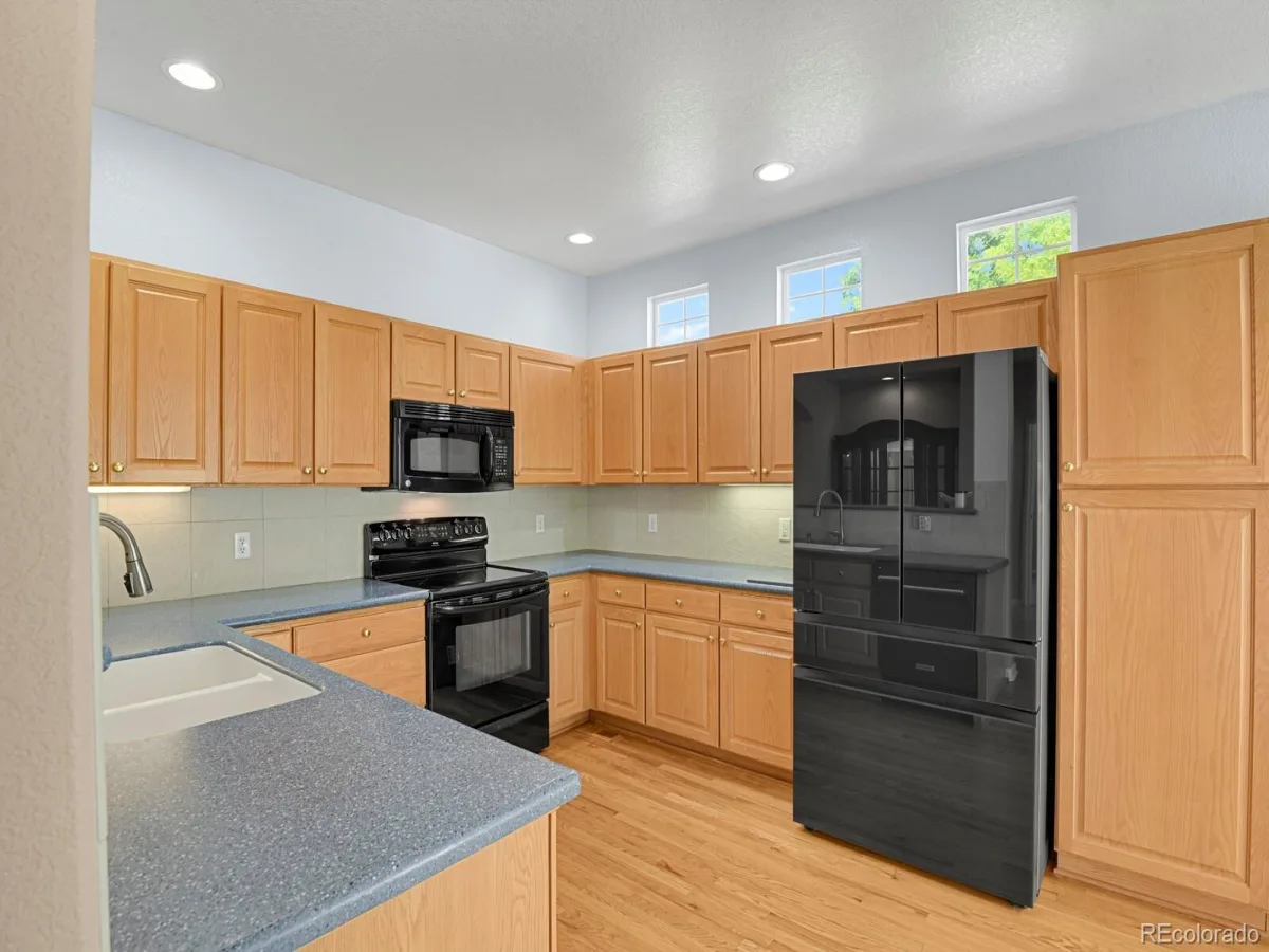 2668 S Troy Court Aurora CO 80014 | MLS #REC2239616 09242026080850 1200 13