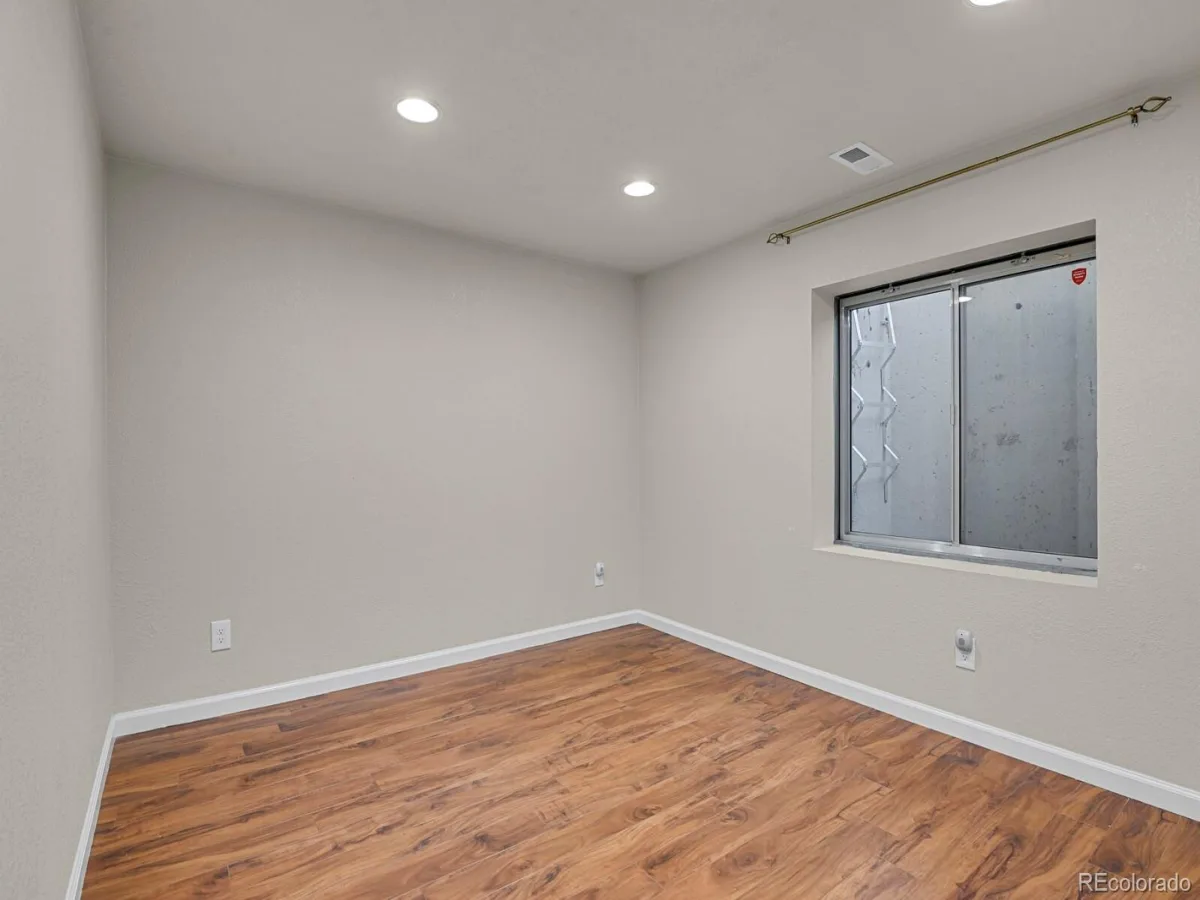 2668 S Troy Court Aurora CO 80014 | MLS #REC2239616 09242026080850 1200 27