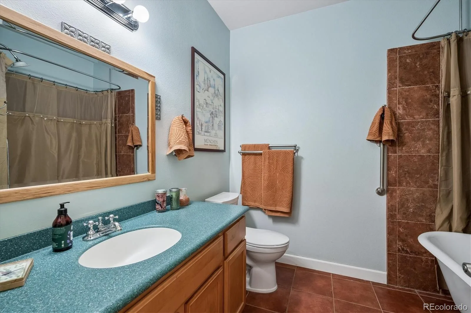 2947 W Riverwalk Circle #B Littleton CO 80123 | MLS #REC2239987 08122026013534 1600 23