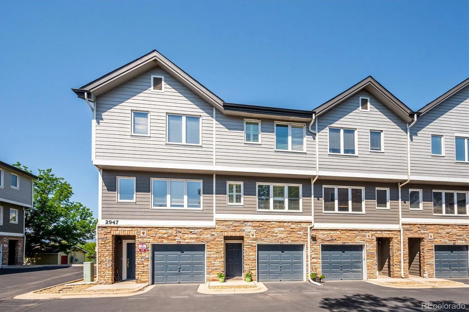 2947 W Riverwalk Circle #B Littleton CO 80123 | MLS #REC2239987 08122026013534 1600 48