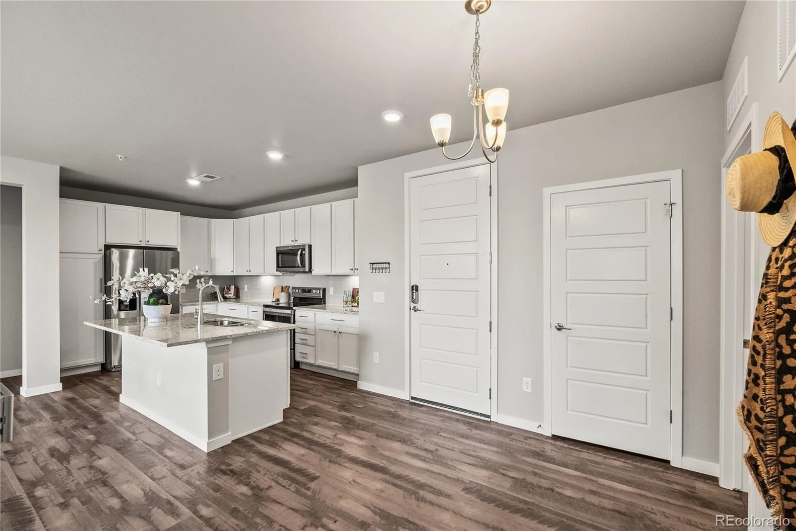 9287 Twenty Mile Road #306 Parker CO 80134 | MLS #REC2241651 08212026153027 1600 19