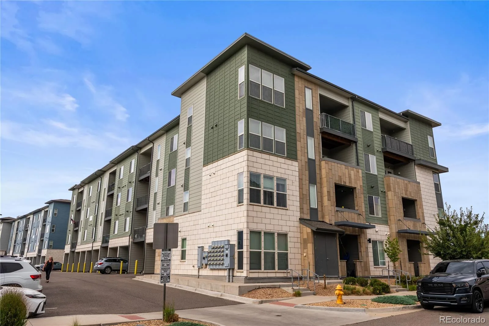 9287 Twenty Mile Road #306 Parker CO 80134 | MLS #REC2241651 08212026153027 1600 30