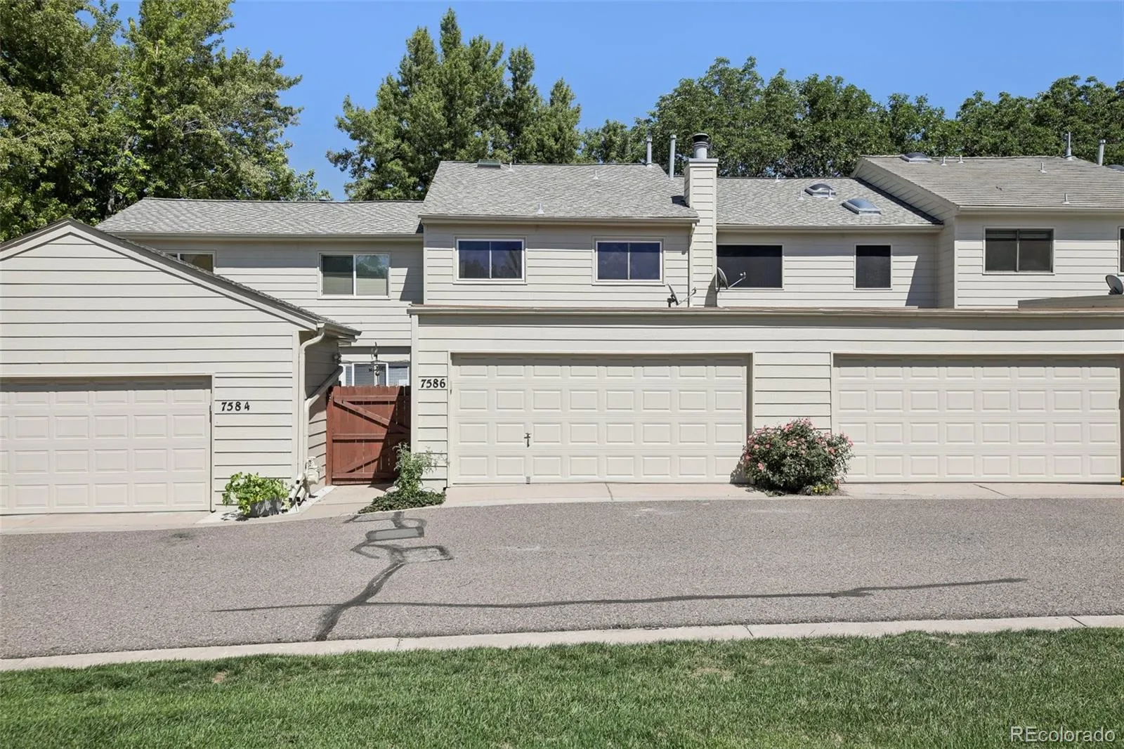 7586 S Cove Circle Centennial CO 80122 | MLS #REC2242708 08222026205921 1600 31
