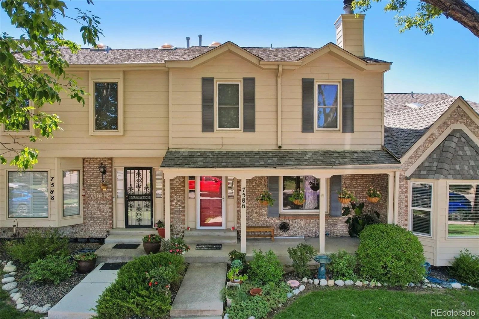 7586 S Cove Circle Centennial CO 80122 | MLS #REC2242708 08222026205921 1600 33