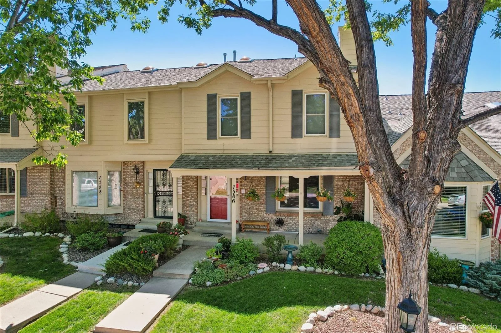 7586 S Cove Circle Centennial CO 80122 | MLS #REC2242708 08222026205921 1600 34