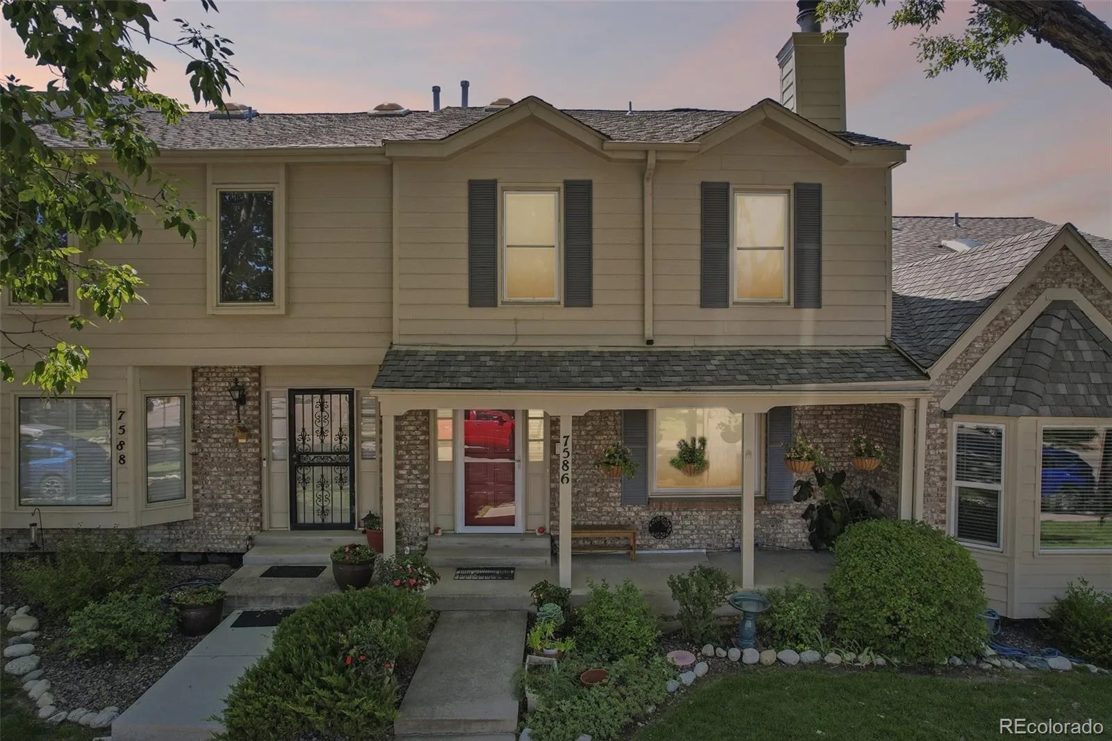7586 S Cove Circle Centennial CO 80122 | MLS #REC2242708 08222026205921 1600 44