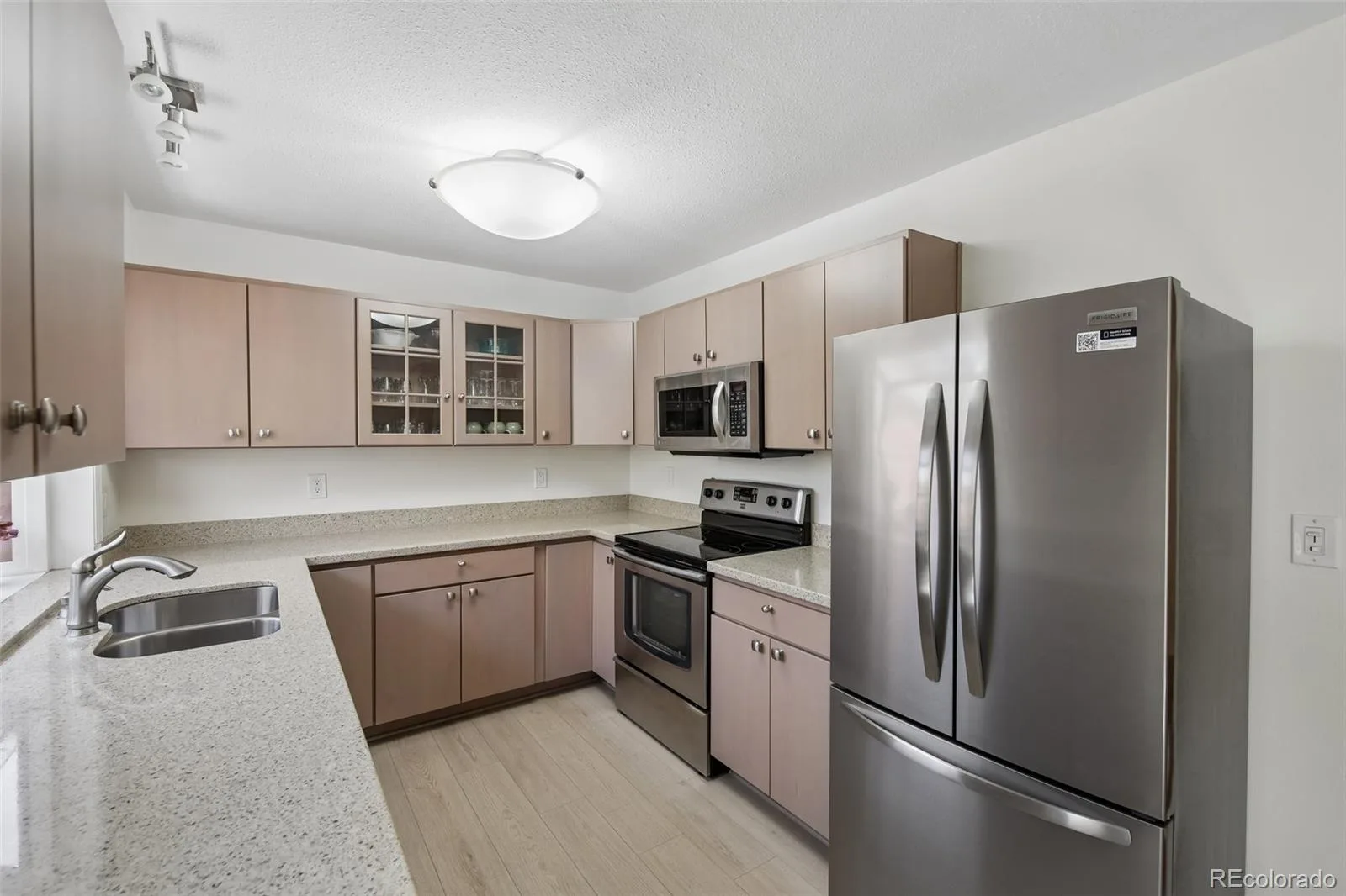 7586 S Cove Circle Centennial CO 80122 | MLS #REC2242708 08222026205921 1600 7