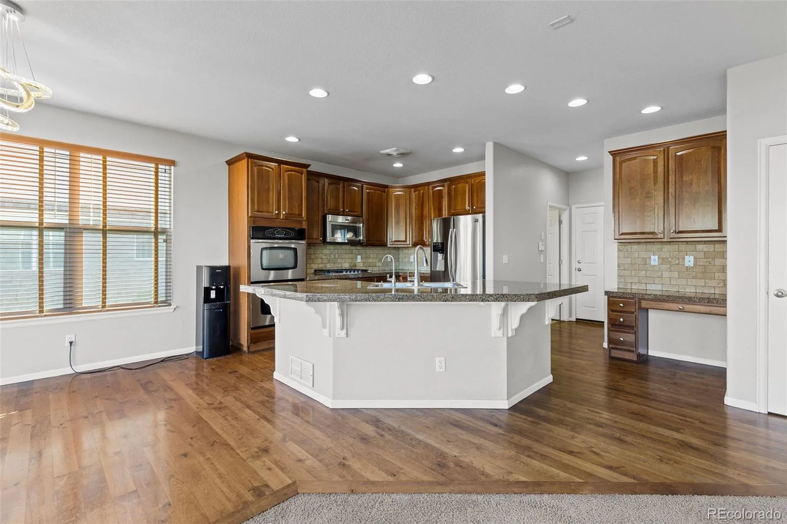 5365 S Haleyville Way Aurora CO 80016 | MLS #REC2244982 09232026095612 1600 10