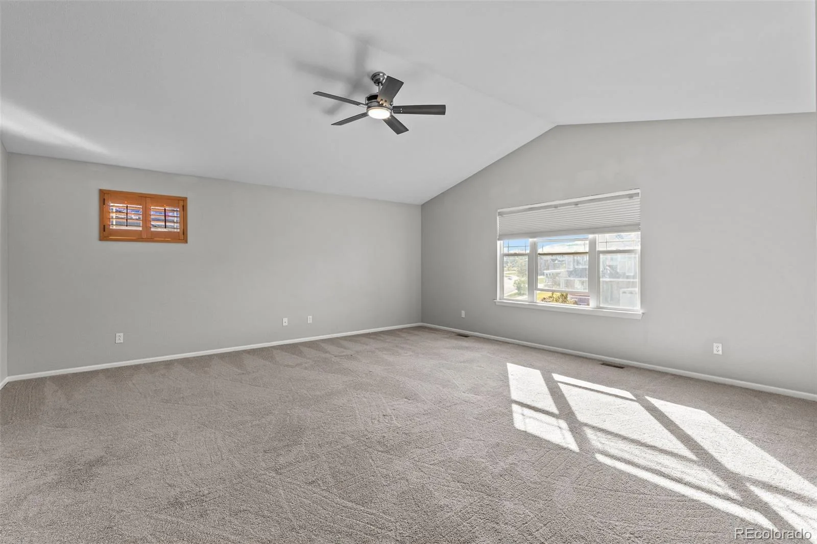 5365 S Haleyville Way Aurora CO 80016 | MLS #REC2244982 09232026095612 1600 19