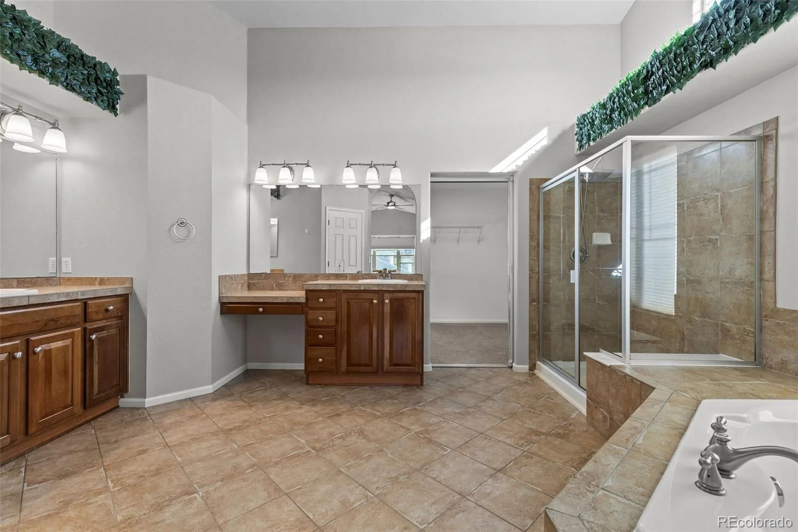 5365 S Haleyville Way Aurora CO 80016 | MLS #REC2244982 09232026095612 1600 23