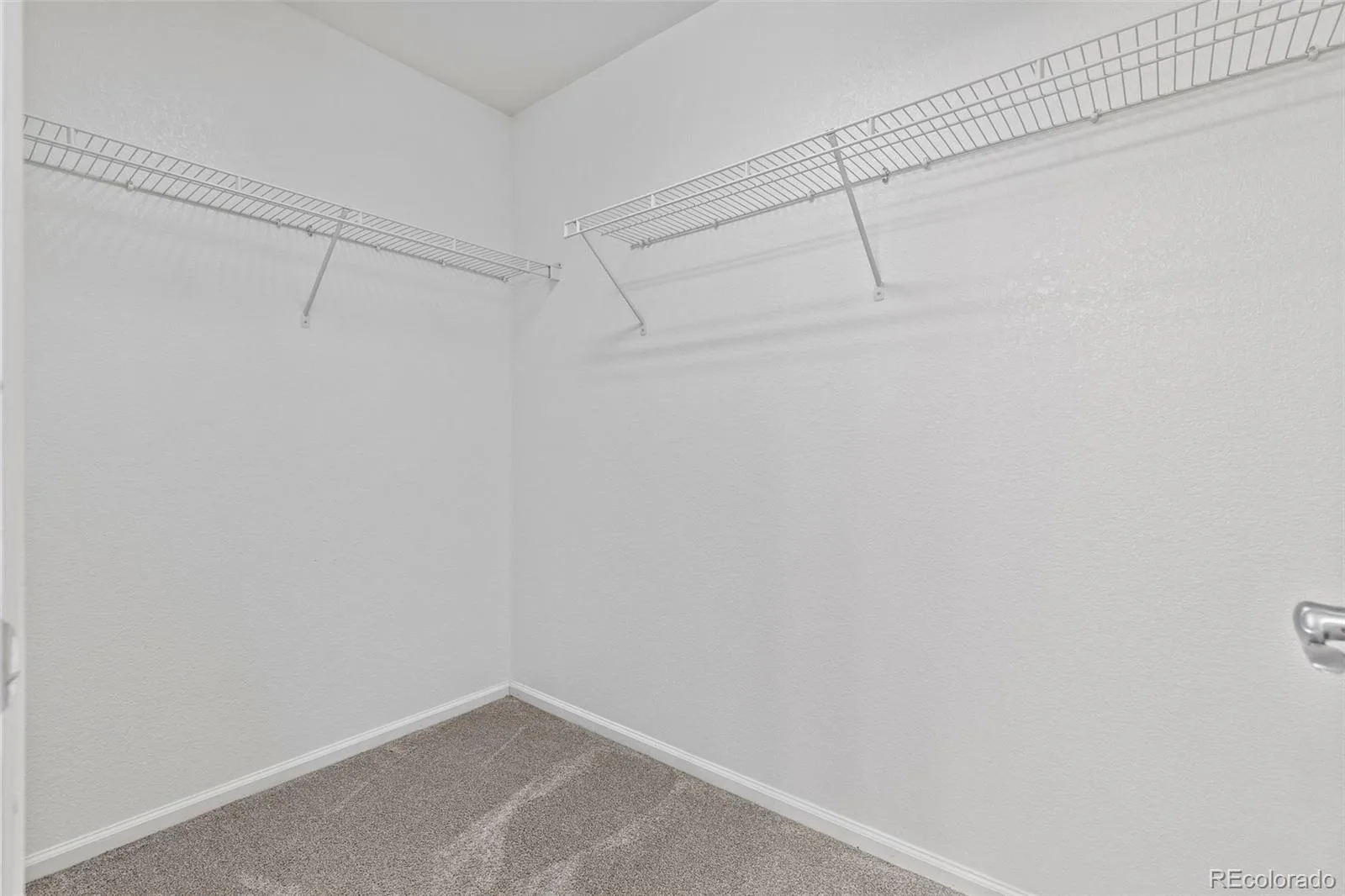 5365 S Haleyville Way Aurora CO 80016 | MLS #REC2244982 09232026095612 1600 26