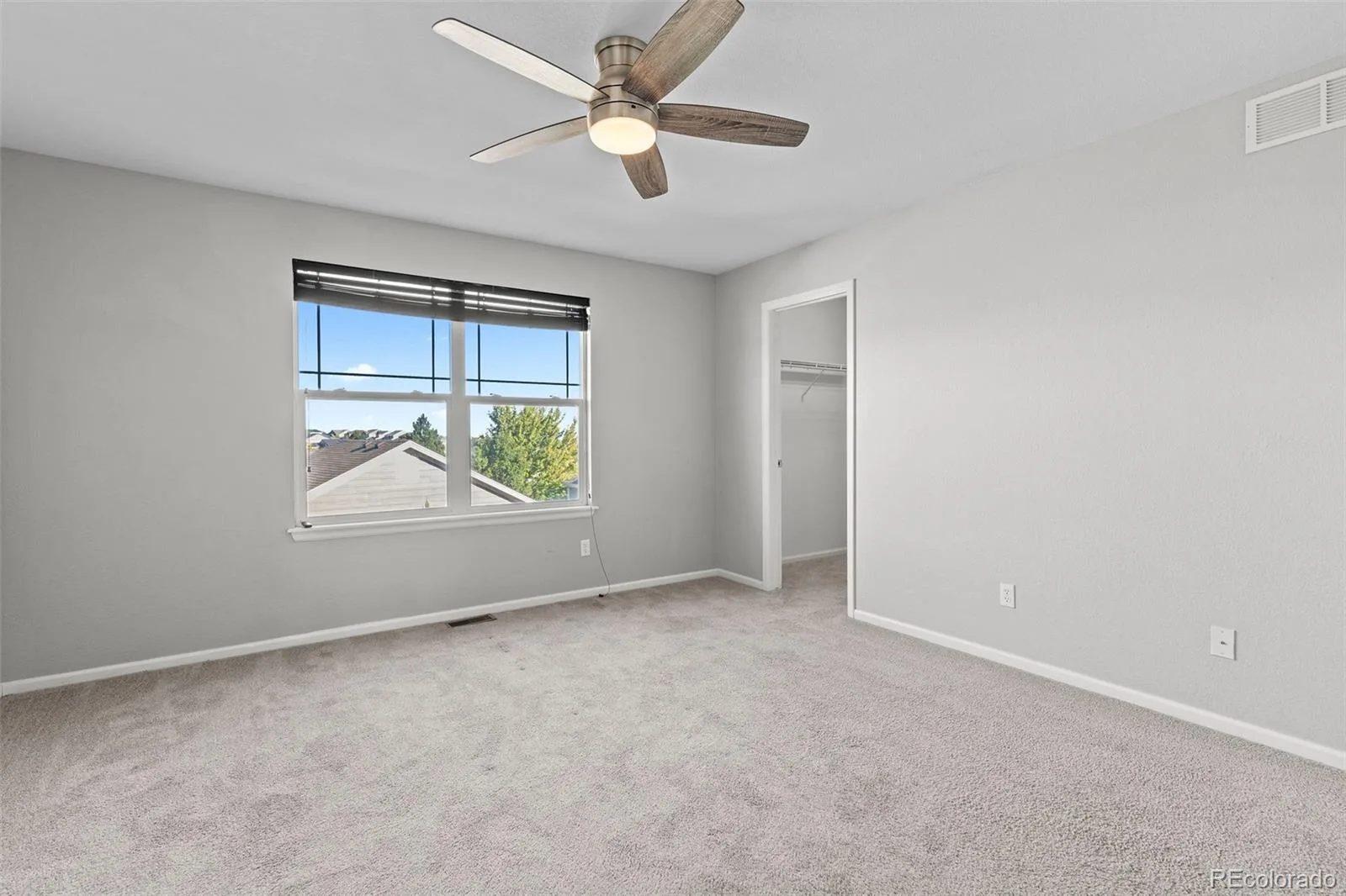 5365 S Haleyville Way Aurora CO 80016 | MLS #REC2244982 09232026095612 1600 28