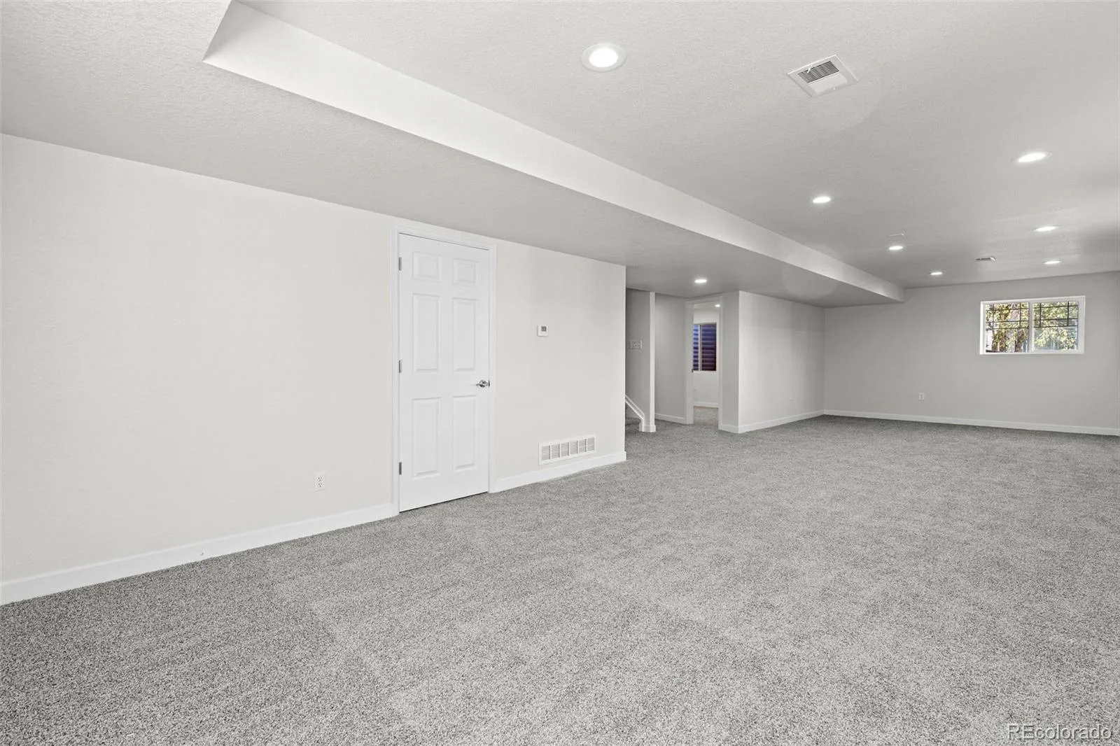 5365 S Haleyville Way Aurora CO 80016 | MLS #REC2244982 09232026095612 1600 34