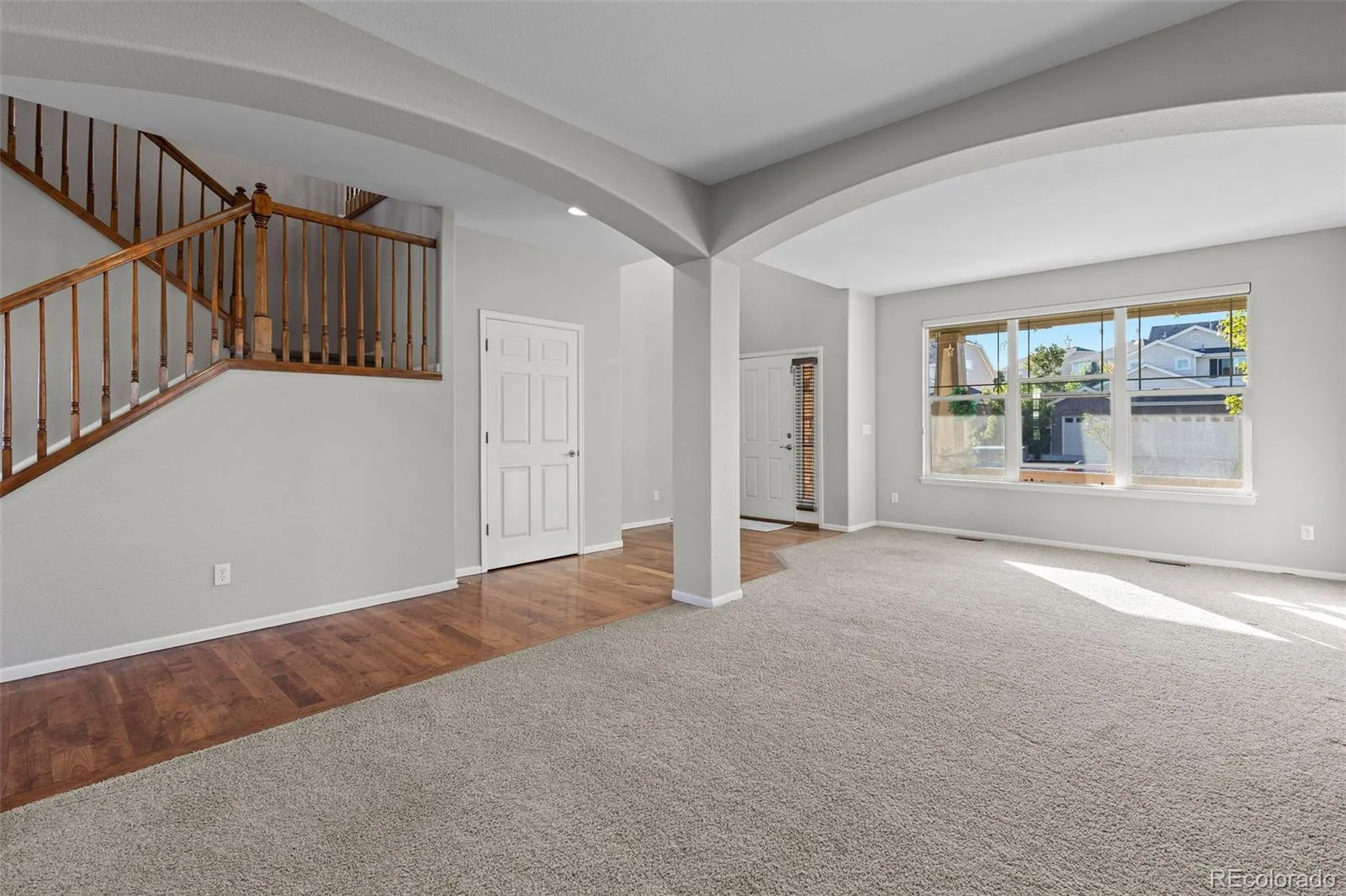 5365 S Haleyville Way Aurora CO 80016 | MLS #REC2244982 09232026095612 1600 4
