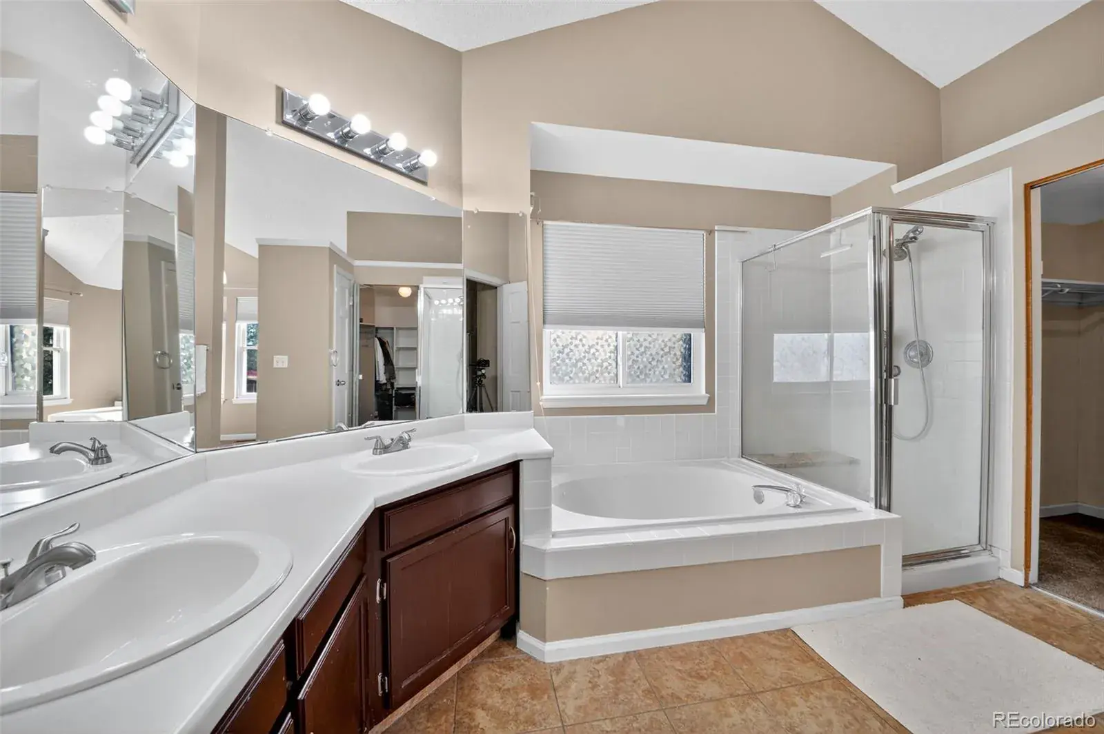 8274 S Ogden Circle Littleton CO 80122 | MLS #REC2245279 11102025220540 1600 13