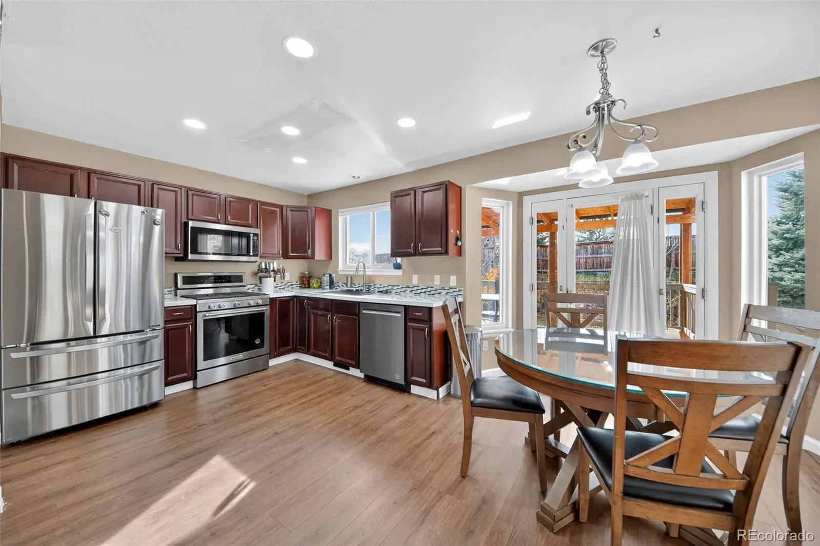 8274 S Ogden Circle Littleton CO 80122 | MLS #REC2245279 11102025220540 1600 3
