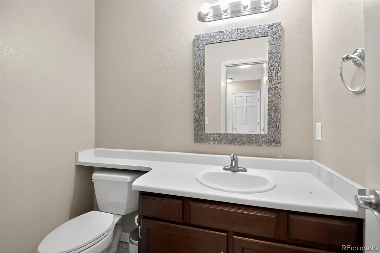 8274 S Ogden Circle Littleton CO 80122 | MLS #REC2245279 11102025220540 1600 9