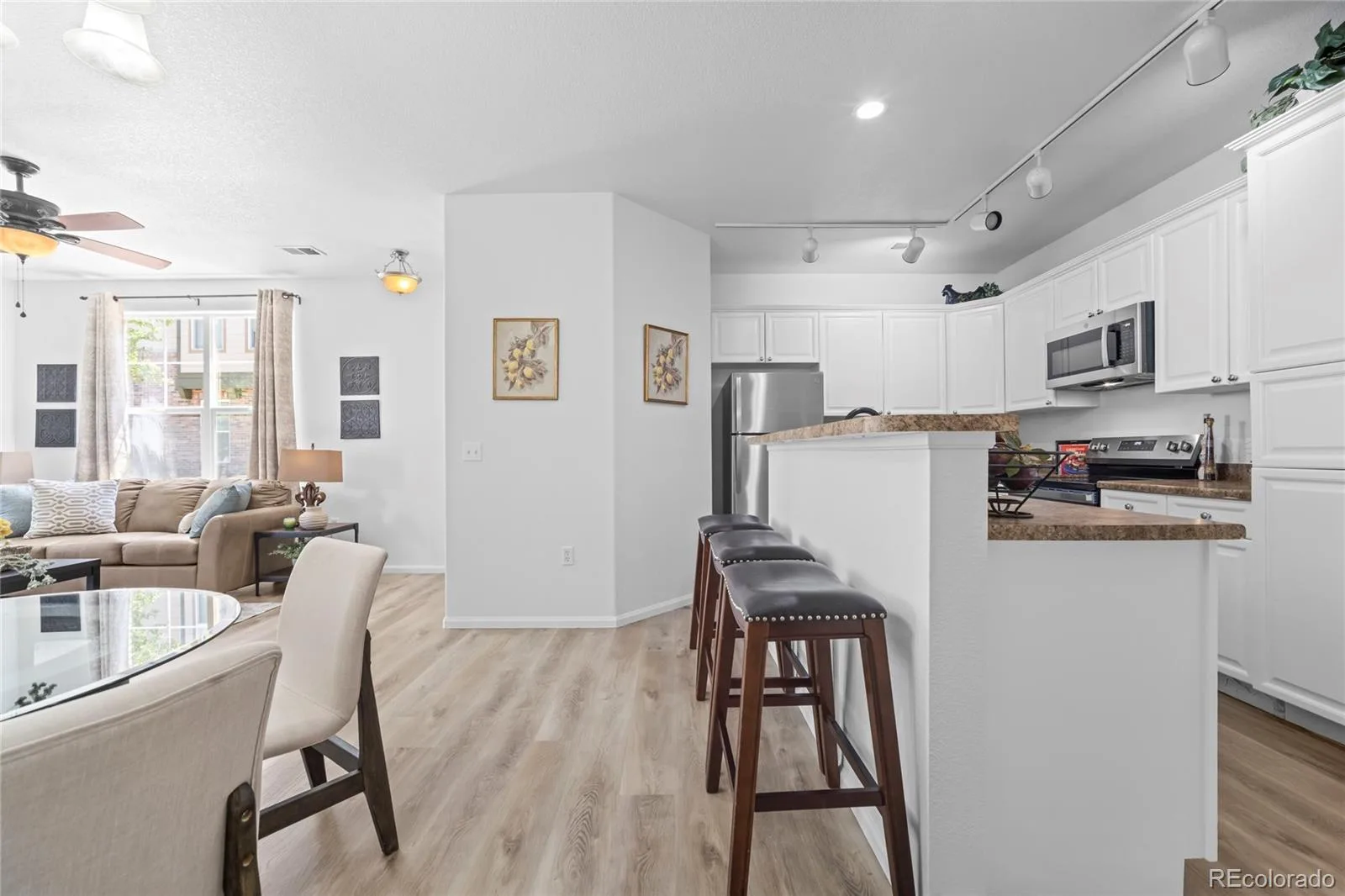 2210 S Vaughn Way #101 Aurora CO 80014 | MLS #REC2251831 08122026042451 1600 12