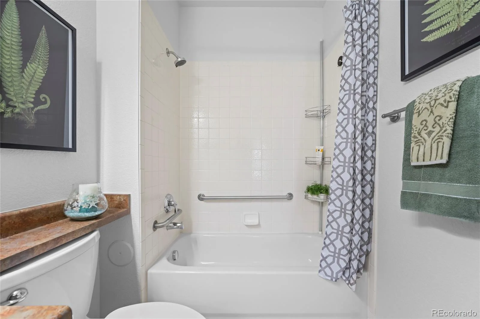 2210 S Vaughn Way #101 Aurora CO 80014 | MLS #REC2251831 08122026042451 1600 26