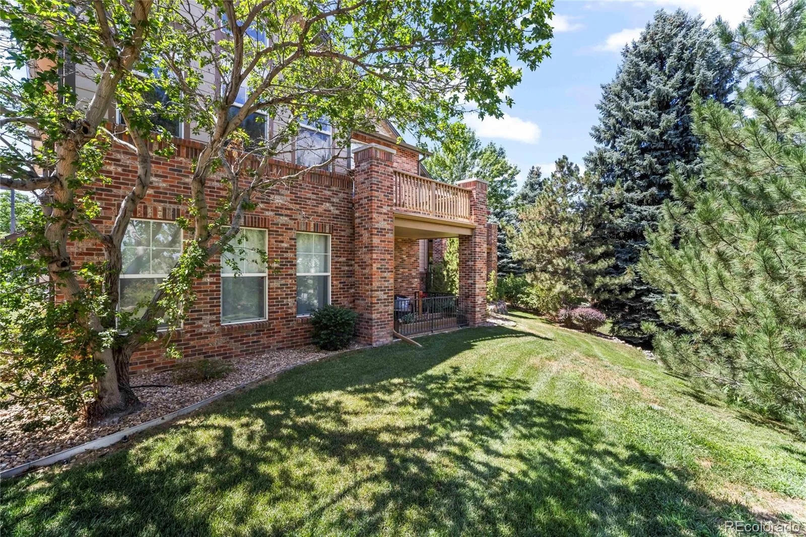 2210 S Vaughn Way #101 Aurora CO 80014 | MLS #REC2251831 08122026042451 1600 30
