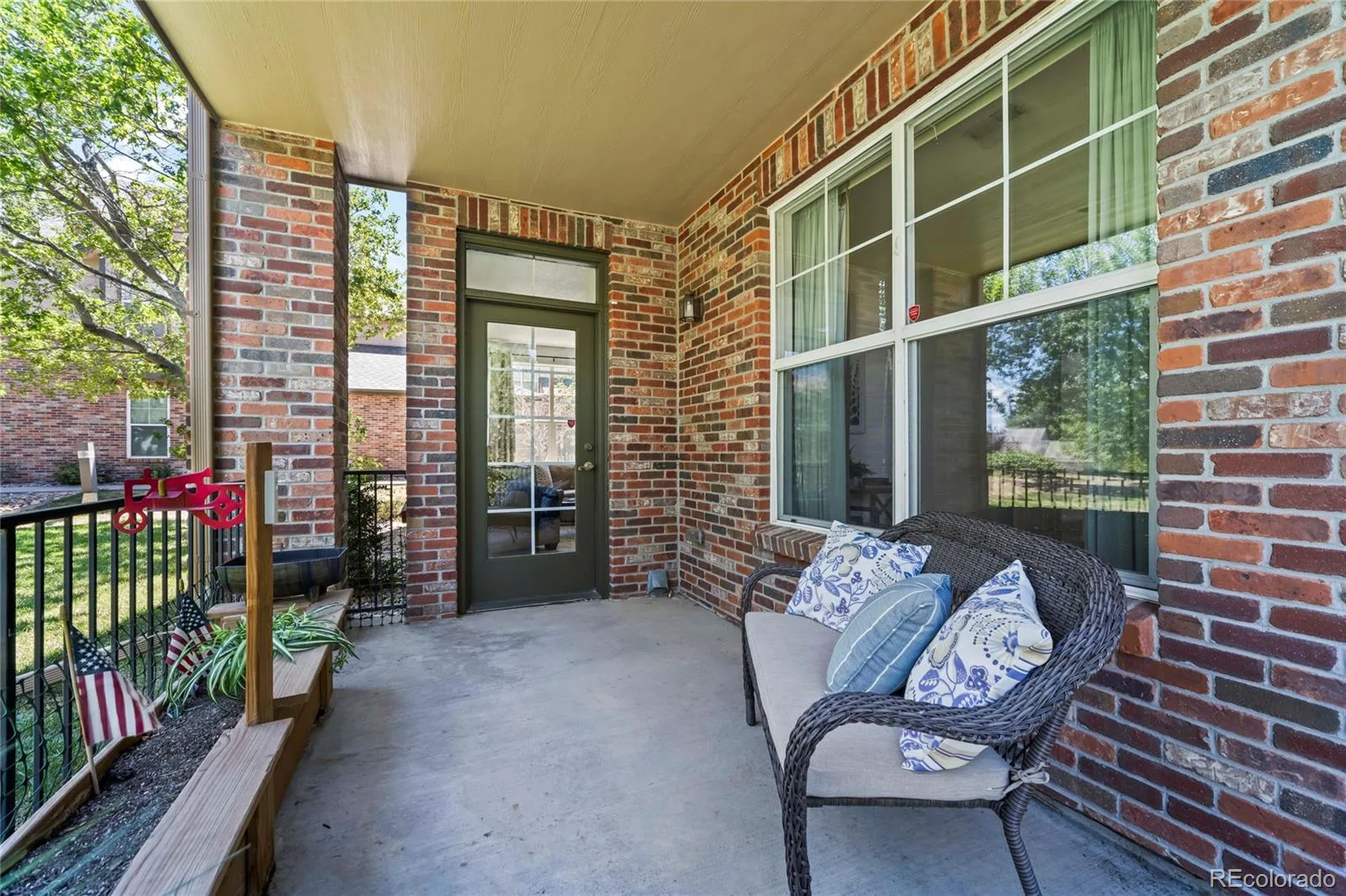 2210 S Vaughn Way #101 Aurora CO 80014 | MLS #REC2251831 08122026042451 1600 8