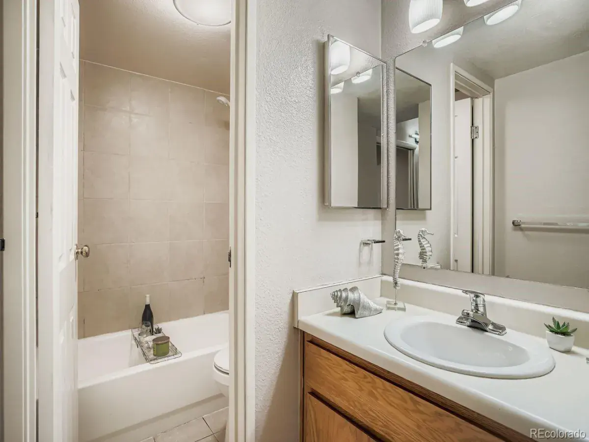 10650 E Tennessee Avenue #209 Aurora CO 80012 MLS #REC2254374 10032025043119 1200 13