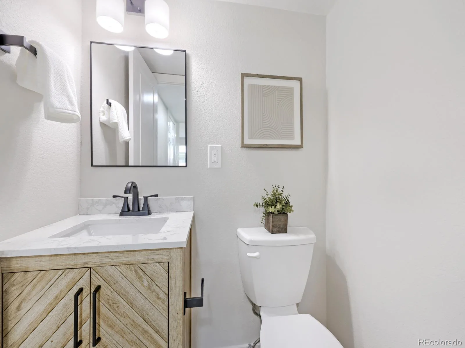 8937 W Woodard Drive Denver CO 80227 | MLS #REC2254720 09092026101847 1600 14