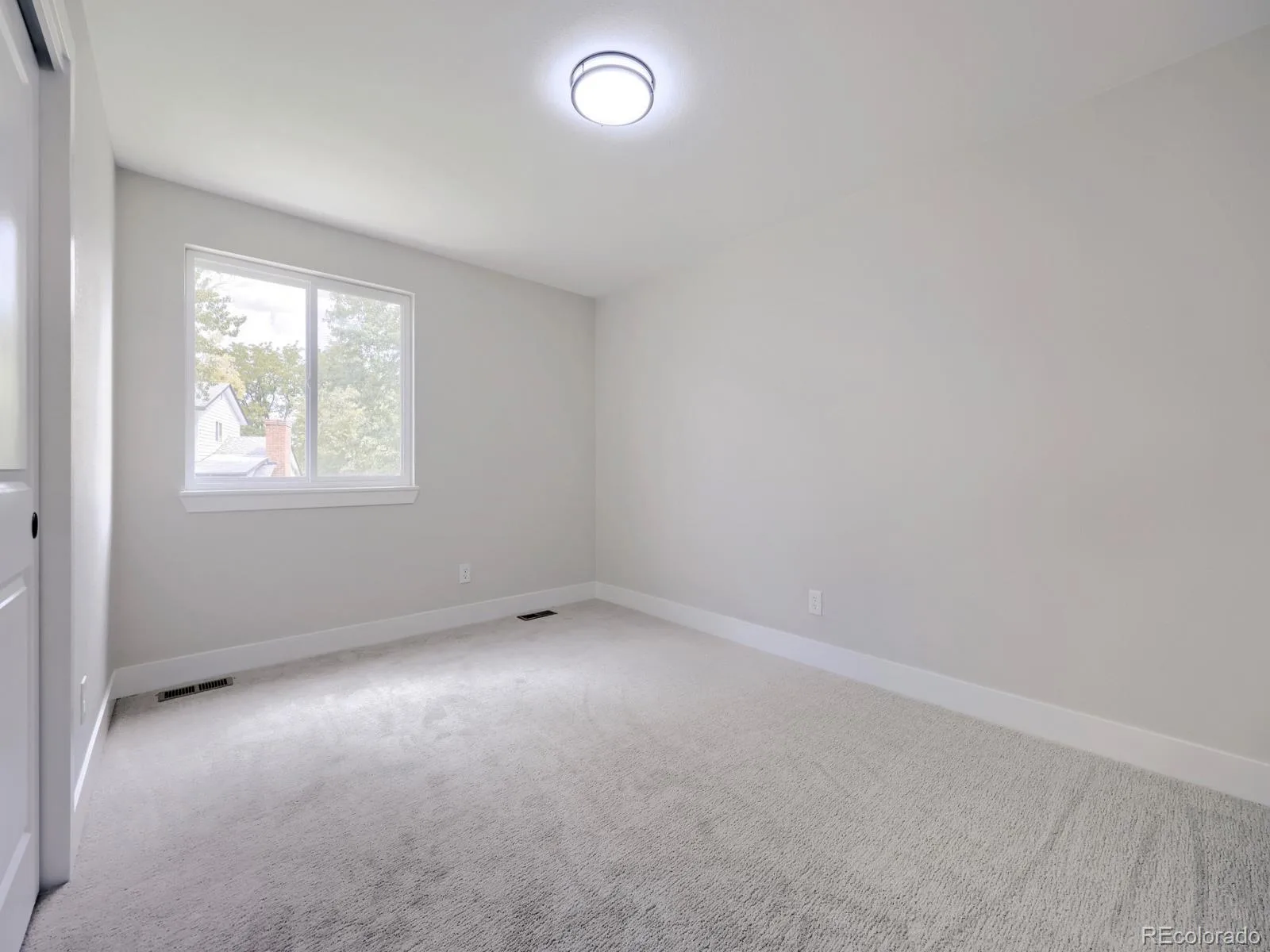 8937 W Woodard Drive Denver CO 80227 | MLS #REC2254720 09092026101847 1600 19